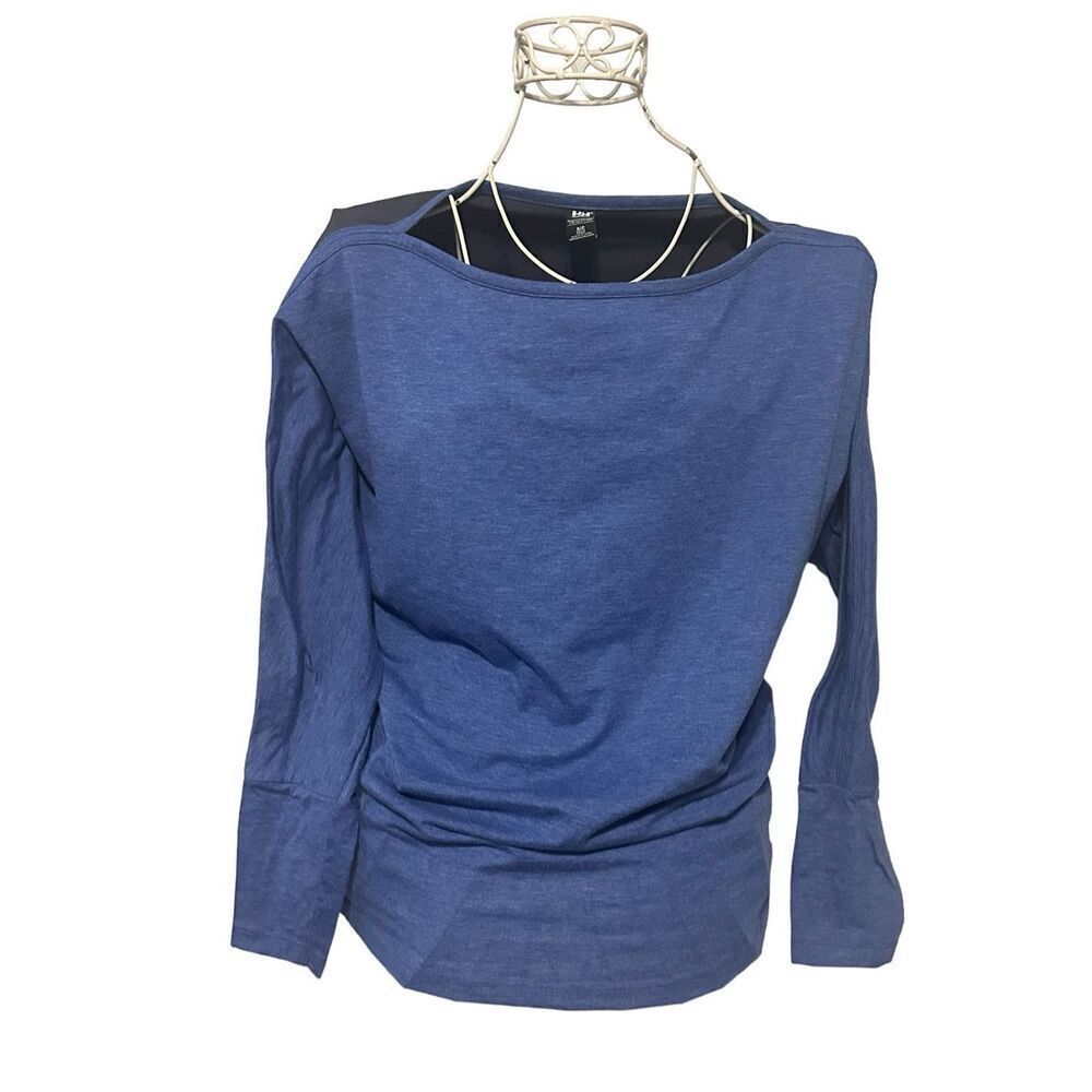 Nice Helly Hansen Crew neck Shirt COLOR blocked blue  colored 3/4 sleeves size S